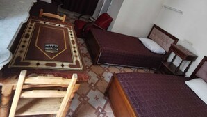 واي فاي مجانًا وملاءات أسرّة