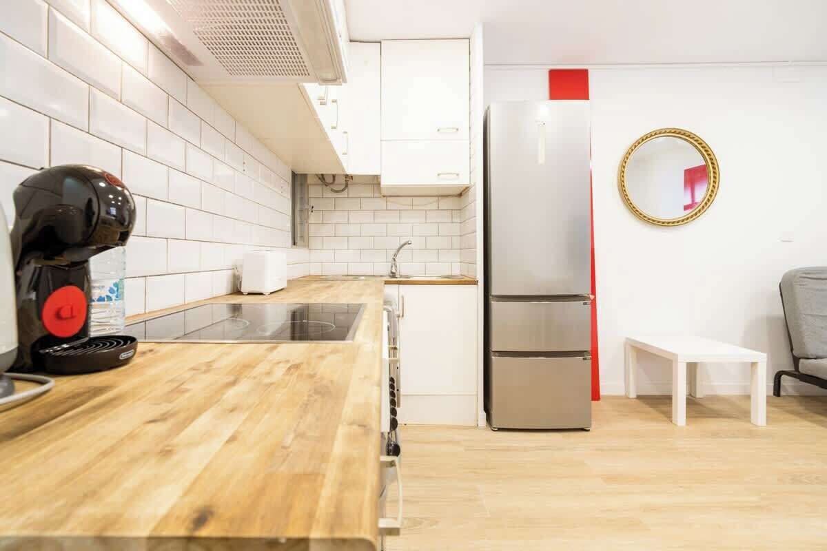 Refrigerador, horno, parrilla de estufa y lavavajillas 