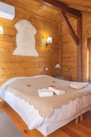 3 bedrooms, iron/ironing board, WiFi