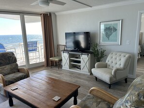 TV, DVD player, table football, books - Stunning direct oceanfront 2-Bd /2-Bath Condo, 6th fl, Daytona Beach Shores FL (Daytona Beach)