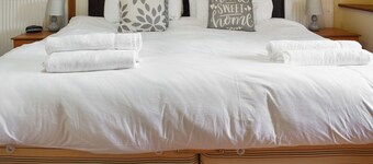 UK46714 - Flint Lodge