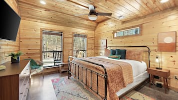 2 quartos, escrivaninha, ferros/tåbuas de passar roupa, berço de viagem