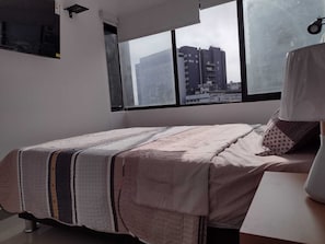 2 habitaciones, tabla de planchar con plancha y wifi gratis