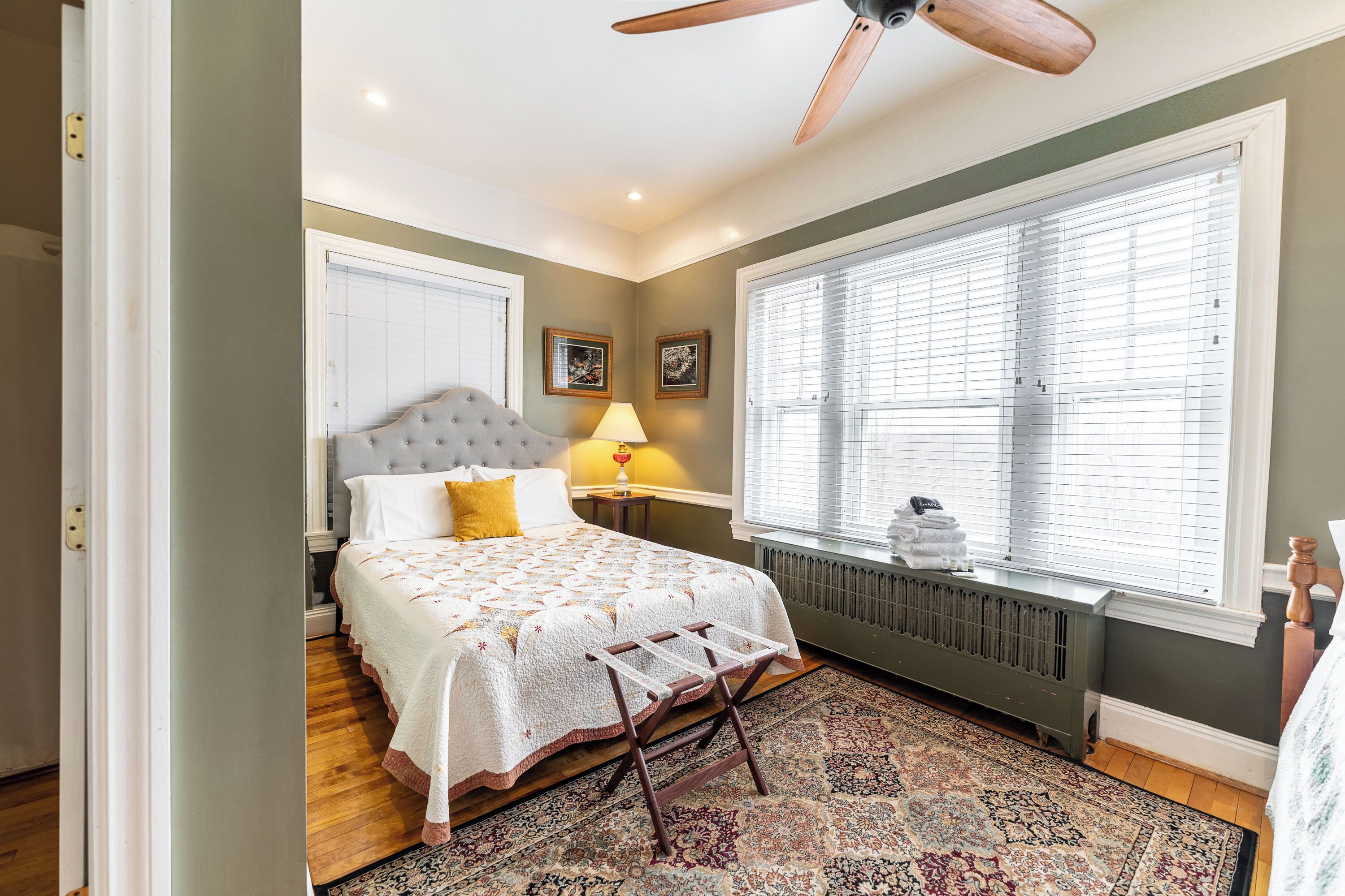 Trang trí khác biệt, trang bị nội thất với thiết kế riêng biệt 