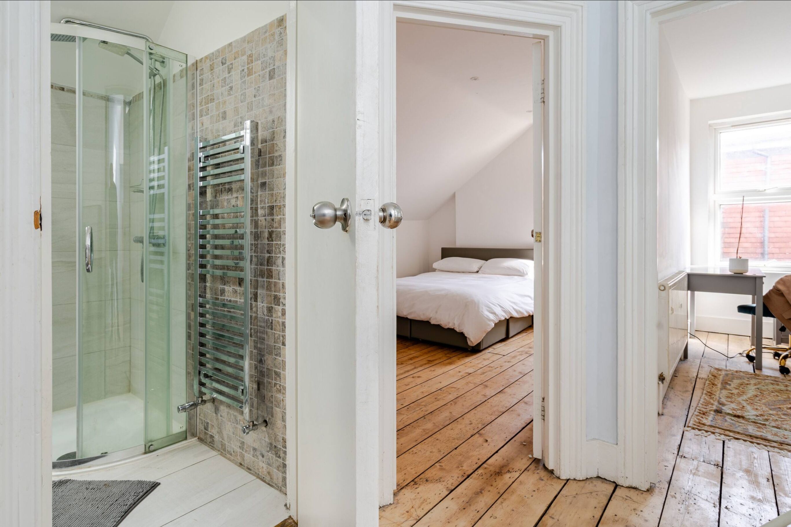 5 bedrooms, iron/ironing board, free WiFi, bed sheets