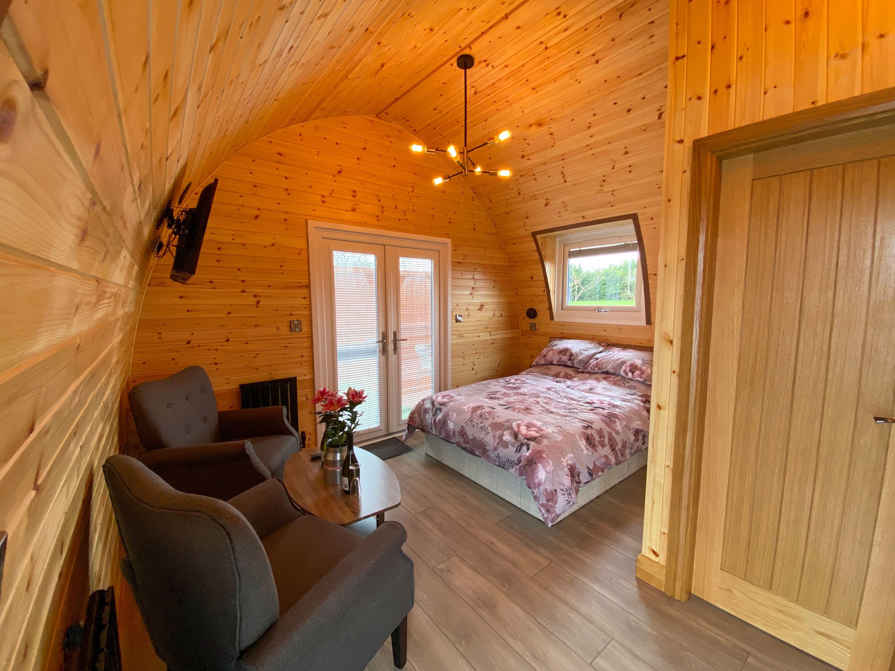 Pod-apartamento-baño Privado-vista Al Campo-dragon's Den 6 - Suffolk