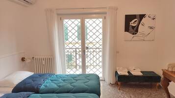 2 chambres, bureau, fer et planche à repasser, Wi-Fi gratuit