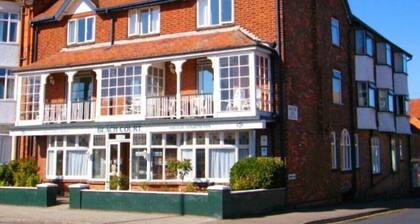Beach Court Holiday Apartments