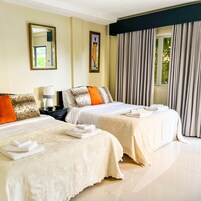 Comfort Bungalow, Accessible, Non Smoking | Free WiFi, bed sheets