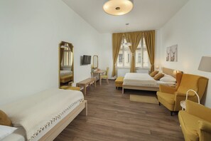 Deluxe Apartment, City View (44)