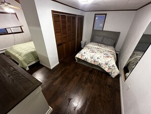 5 bedrooms, free WiFi, bed sheets - Spacious Boardwalk Apt Sleeps 12 (Wildwood)