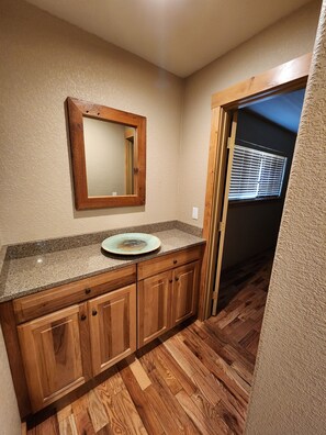 Interior - Escape to Nature: Charming 3-Bedroom Cabin near Trinity Lake (Trinity Center)