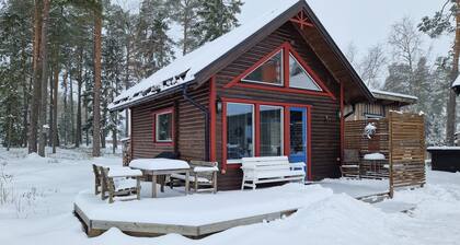 Trevlig Gästhus Nära Vänern och Badplats Nära Till Motionsspår och Golfbana