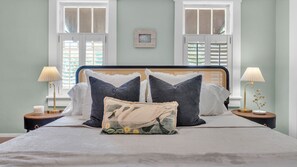 2 Schlafzimmer, Schreibtisch, Bügeleisen/Bügelbrett, WLAN