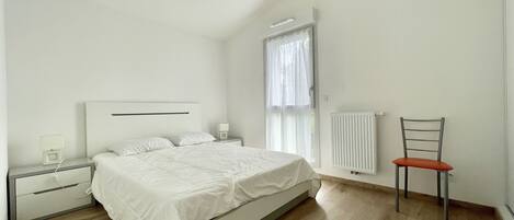 3 bedrooms, iron/ironing board, WiFi