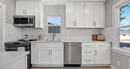 Cozy Sumner Home: Near Shops/Dining & Freeway Access, fully fenced, pet friendly