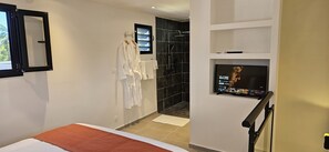 8 bedrooms, iron/ironing board, WiFi, bed sheets - La Canne à Sucre, perfect for 2 couples. (Saint-Pierre)