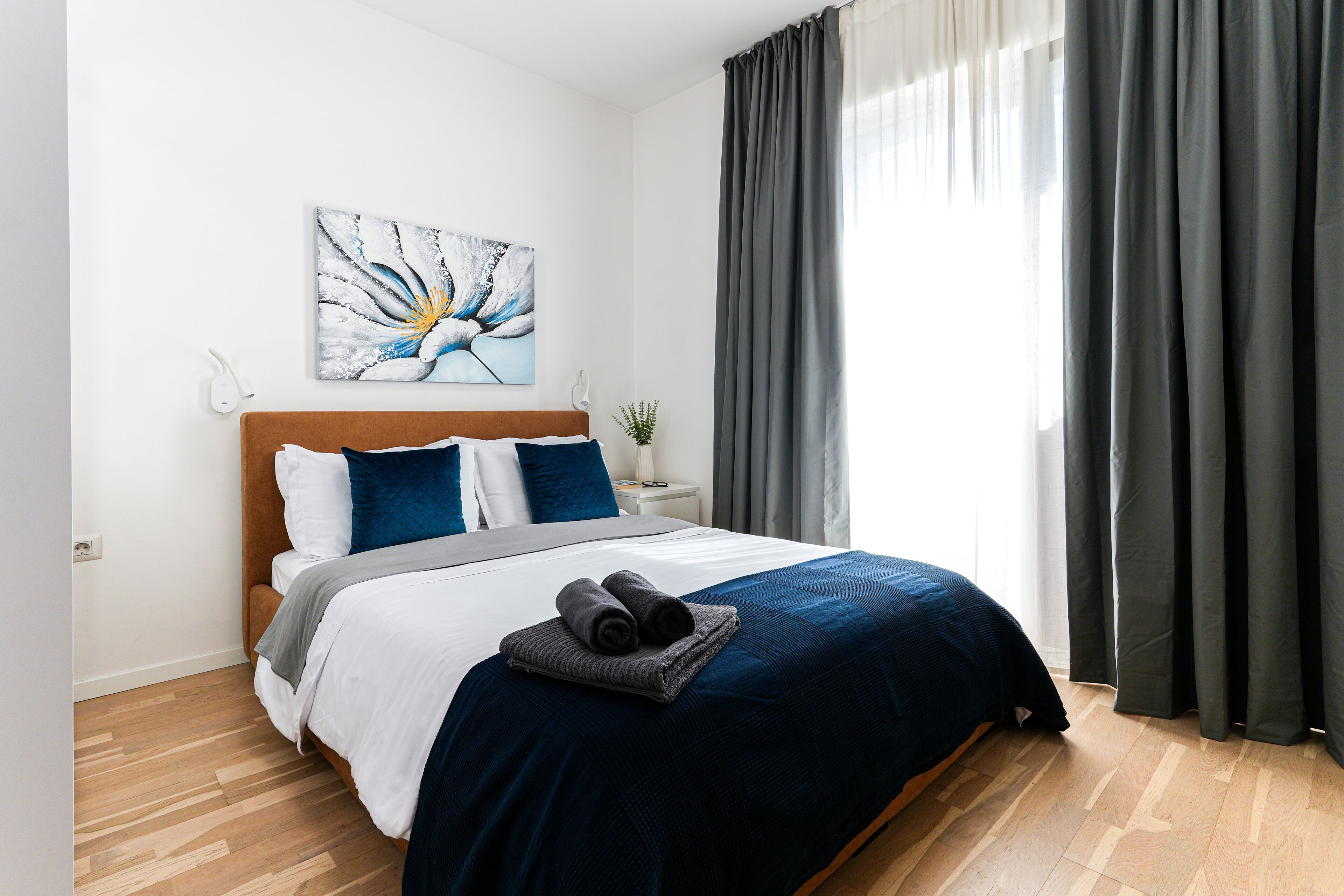 Appartement Premium | Espace de travail pour ordinateur portable, rideaux occultants