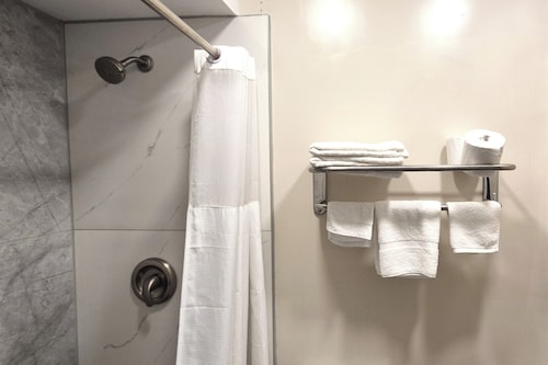 Exclusivo Inn by OYO Grand Prairie, TX
