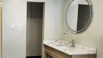 Ducha, cabezal de ducha con hidromasaje, artículos de tocador gratuitos