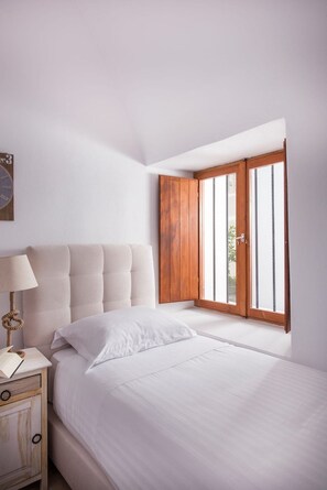 2 chambres, fer et planche Ă repasser, Wi-Fi gratuit, draps fournis