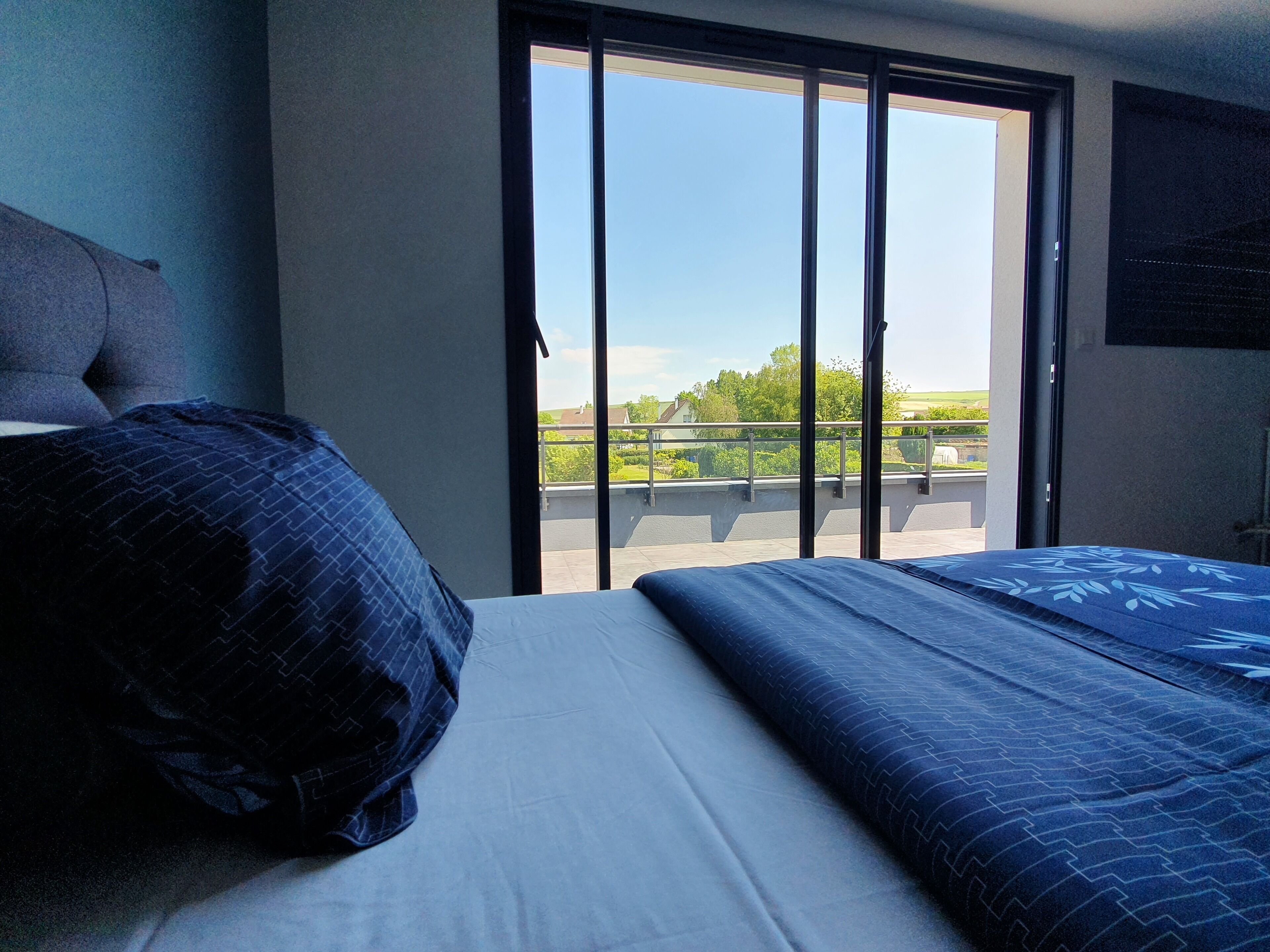 5 多间卧室、办公桌、熨斗/熨衣板、WiFi