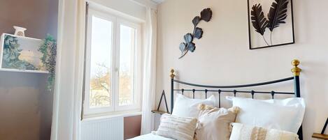 3 chambres, fer et planche à repasser, Wi-Fi gratuit, draps fournis