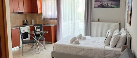 Bügeleisen/Bügelbrett, WLAN, Bettwäsche