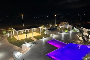 حمام سباحة