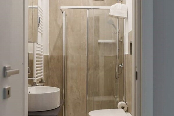 Shower, hair dryer, bidet, towels - My Place - Double Sea View (Carini)
