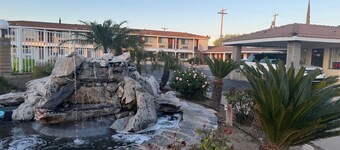 PACIFIC EXPRESS INN