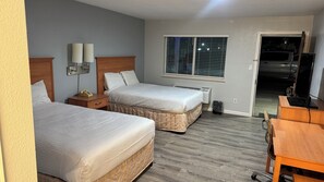 Standard Double Room | Premium bedding, desk, laptop workspace, blackout drapes - PACIFIC EXPRESS INN (Merced)