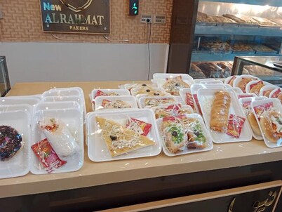 Food Qila Hotel & Guest House