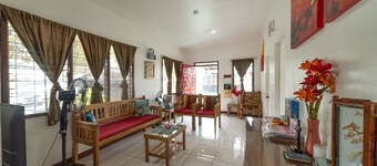 Sleeps up to 8 , additional 6 dollars  fee  over 8  bungalow house.