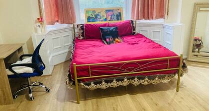 Luxury Apartment close to Coventry City Centre