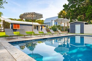 Pool - The Sea Shadow - Walk to Beach! (Isle of Palms)