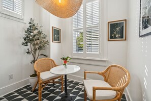 Dining - Spring Complex - Walk to King St (Charleston)