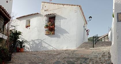 La Casa Rural de "jardín de Mucho" Está s en la Parte de la Axaquìa Malagueña