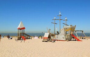 Ubicación cercana a la playa y pesca