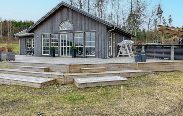 Exterior - Lovely home in Glanshammar with kitchen (Glanshammar)