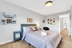 3 habitaciones, escritorio, tabla de planchar con plancha y wifi gratis 
