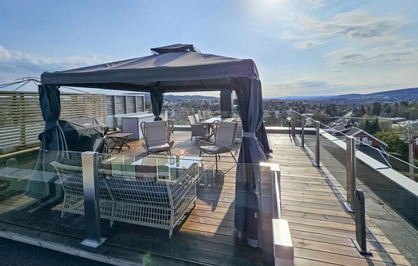 Terrace/patio - Lovely home in Oslo with kitchen (Oslo)