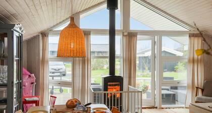 Schönes Haus in Føllenslev mit Küche