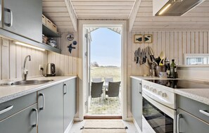 Geladeira, cooktop, lava-louças