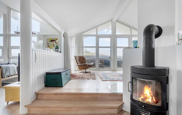 Interior - 4 bedroom beautiful home in Løkken (Løkken)