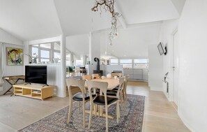 Dining - 4 bedroom gorgeous home in Løkken (Løkken)