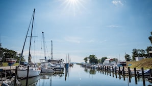 Marina - Apartments Waterfront (Sagard)