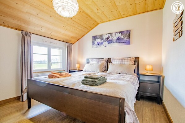 2 bedrooms, WiFi - le Benouchon - Romenay (ROMENAY)