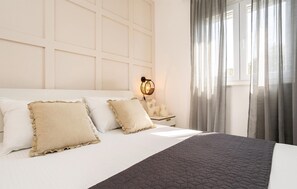 2 slaapkamers, reisbedje, gratis wifi, beddengoed