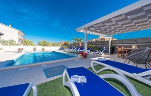 Beheizter Pool
